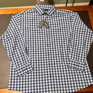 PRICE REDUCED! Mizzen+Main Leeward Antimicrobial long sleeve